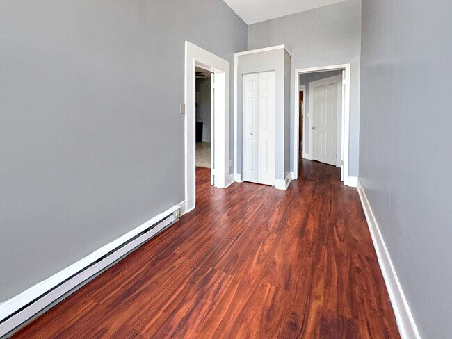 Building Photo - 1812 McCulloh St