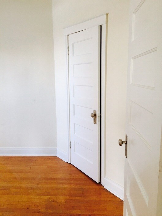 Building Photo - 109-111 Duplex