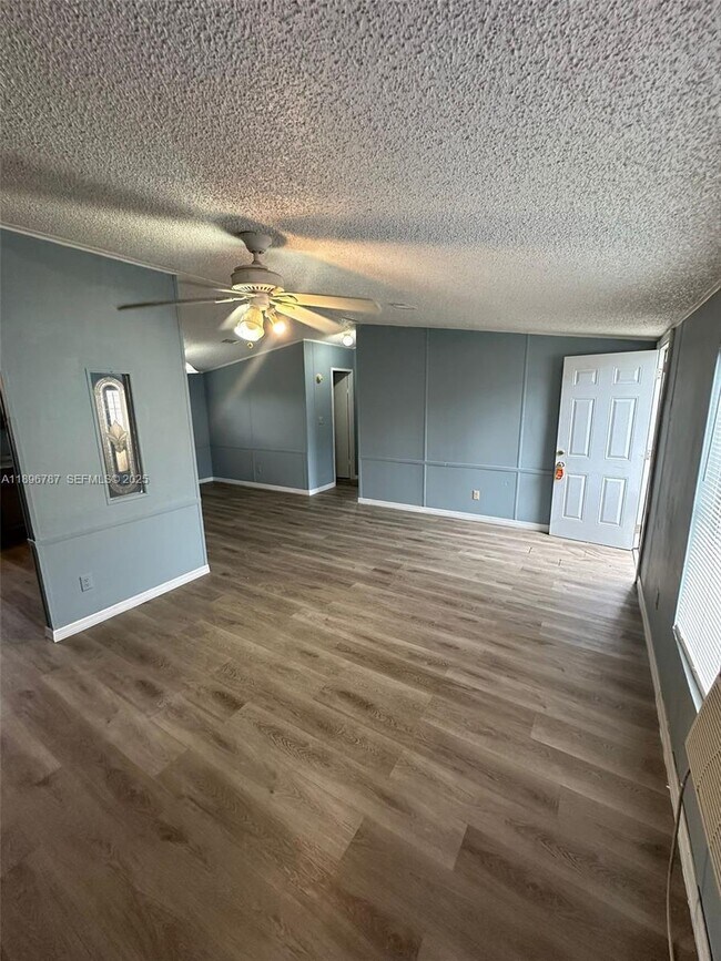 Building Photo - 11863 Atlantic Cir