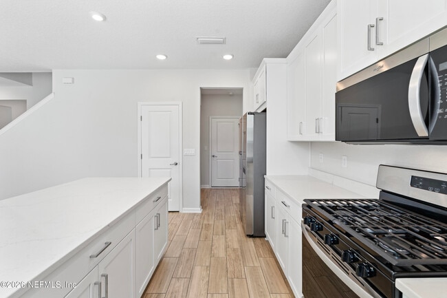 Building Photo - 327 Wambaw Dr