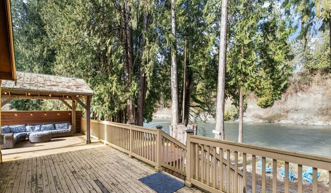 Building Photo - 18301 115th St NE