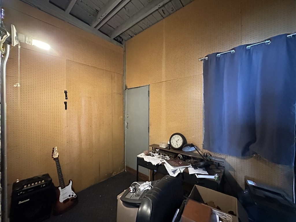 Building Photo - 2341 N Leavitt St