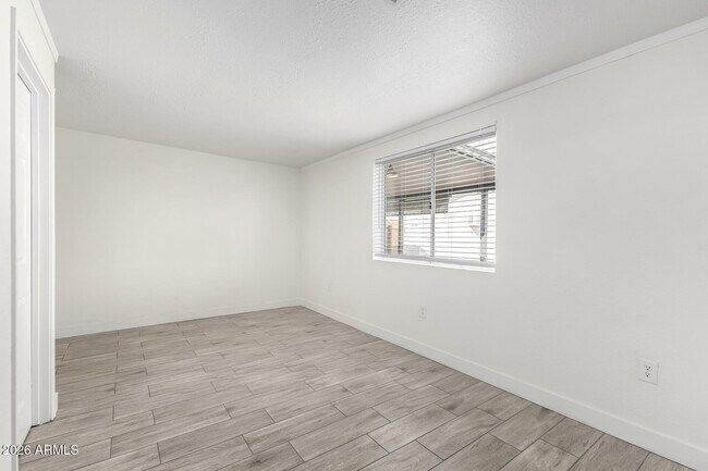 Building Photo - 3920 W Harmont Dr