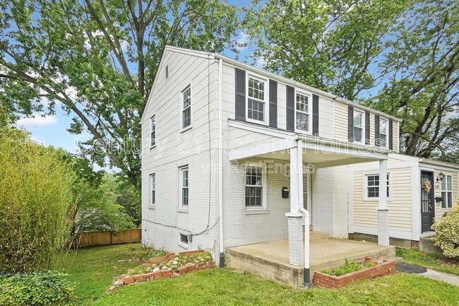 Building Photo - 2707 Jefferson Dr