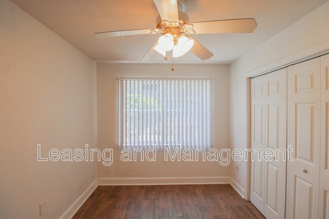 Building Photo - 516 Arlington Dr