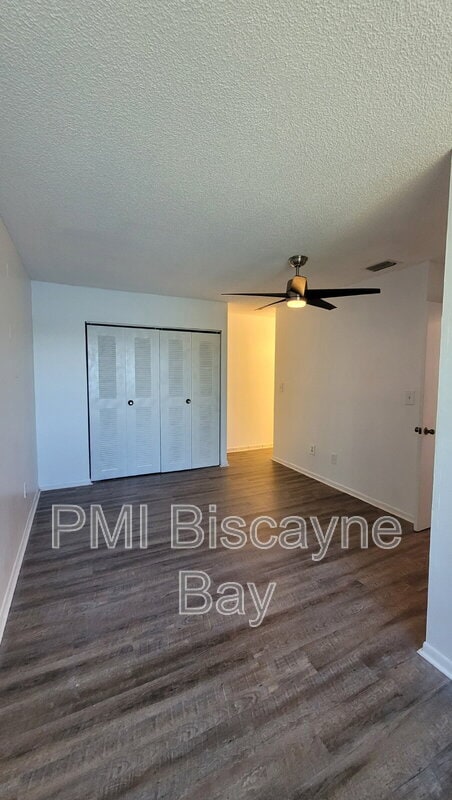 Building Photo - 415 NW 210th St