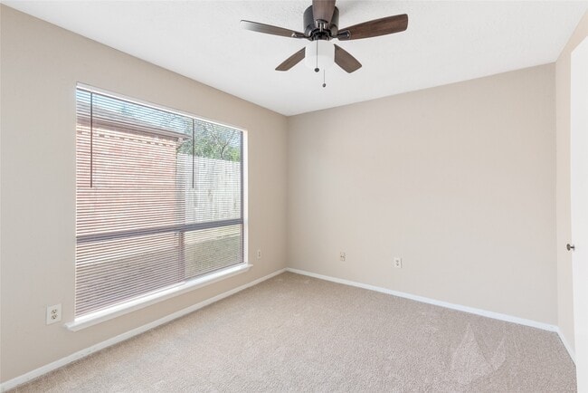 Building Photo - 8915 Beau Monde Dr