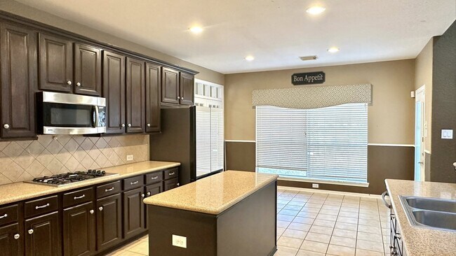 Building Photo - 158 Prairie Dawn Cir