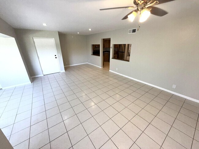 Building Photo - 4987 Sable Pine Cir