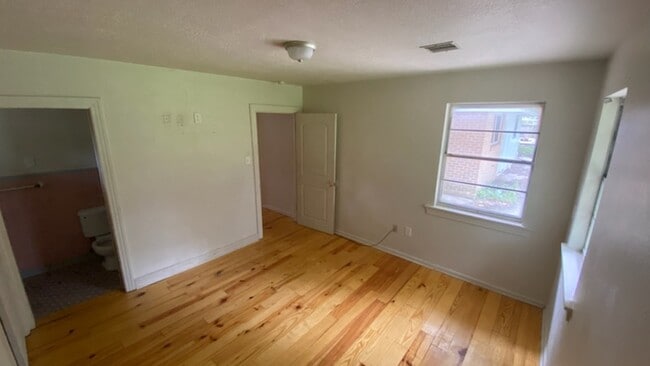 Building Photo - 3153 Joyce Dr