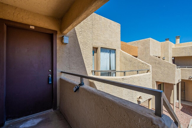 Building Photo - 11640 N 51st Ave