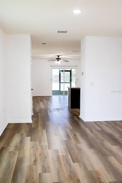 Building Photo - 8089 Pelican Reed Cir