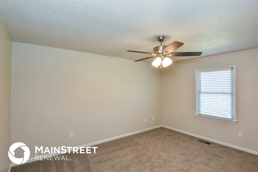 Building Photo - 169 Chanel Dr