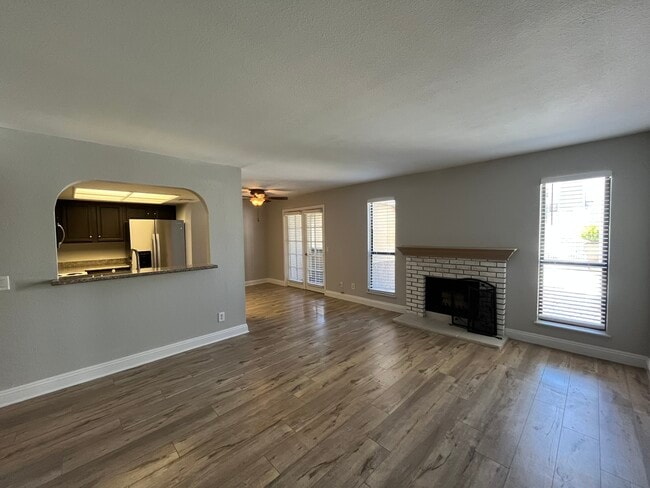 Building Photo - 1312 Bass Dr