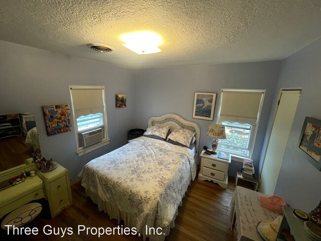 Building Photo - 3 br, 1 bath House - 3235 Goldsmith St.