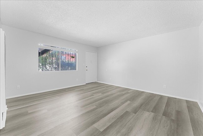 Building Photo - 2919 Baldwin St