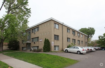 Building Photo - 720-6TH