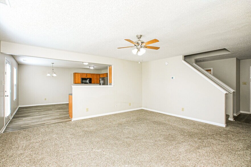 Building Photo - 3115 Black Forest Ln