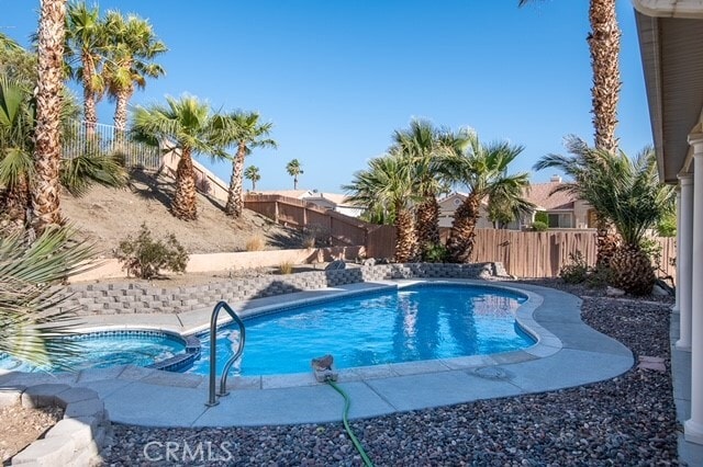 Building Photo - 9574 Vía Real