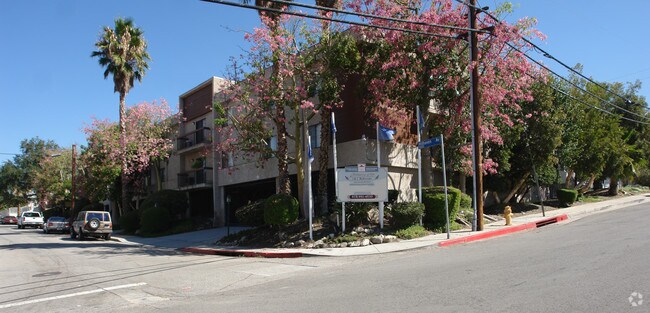 Building Photo - Hillhaven Apartments