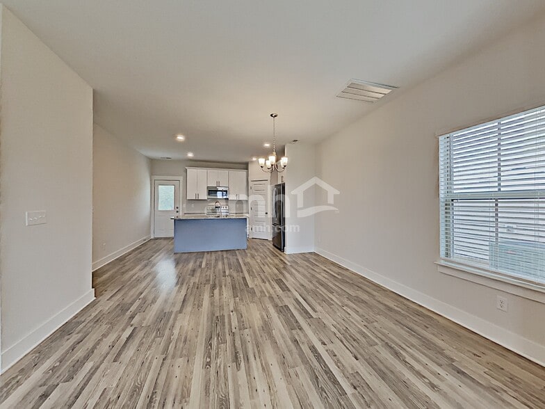 Building Photo - 326 Charity Ln