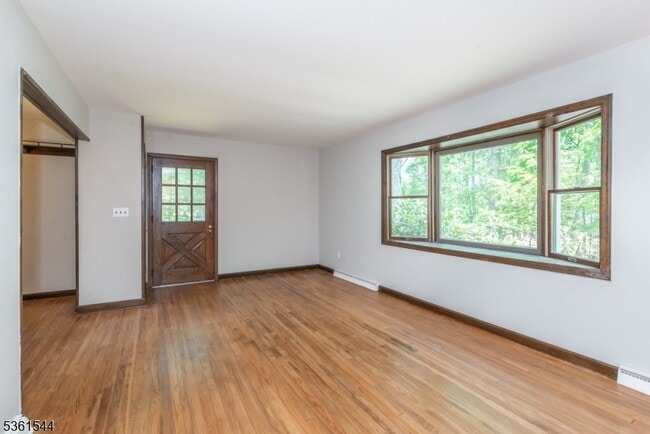 Building Photo - 192 Woodland Ave