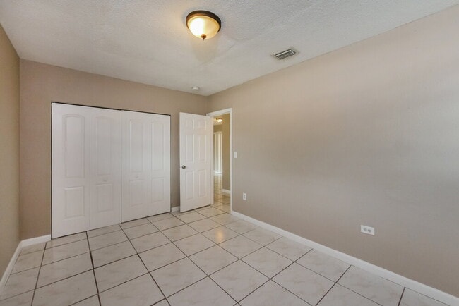 Building Photo - 7311 Miramar Pkwy