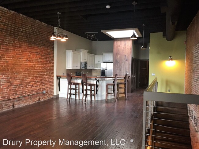 Building Photo - 2 br, 1 bath House - 311 Park Central West #B