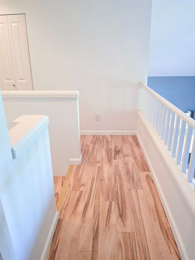 Building Photo - Gorgeous 4 Bedroom Lake Stevens Home in Cr...