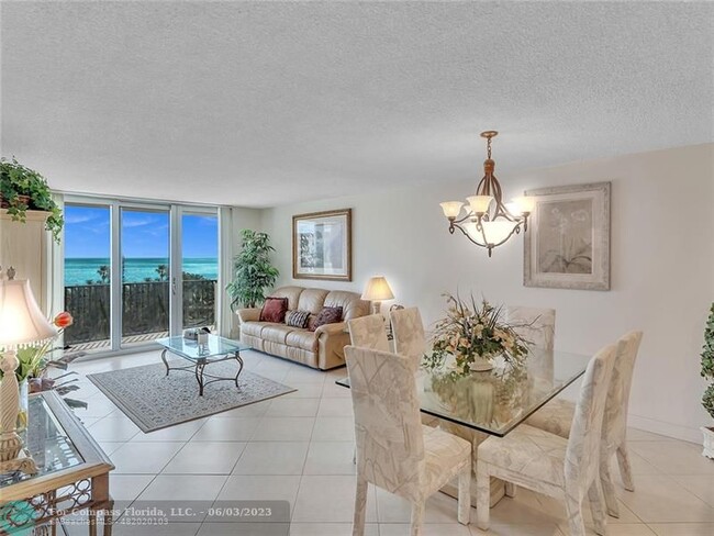 Building Photo - 1150 Hillsboro Mile-