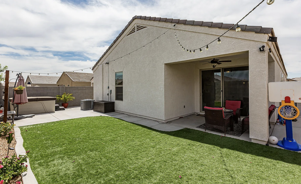 Building Photo - 4012 W Maggie Dr