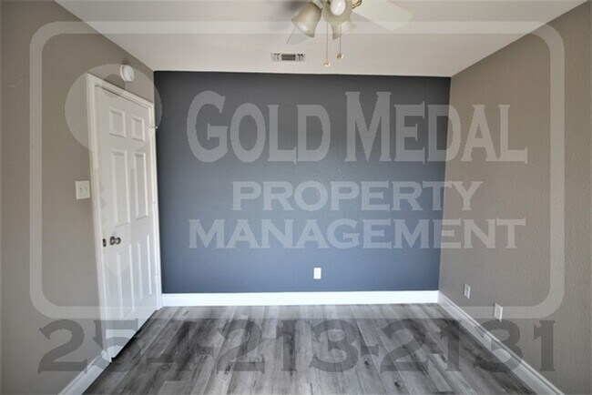 Building Photo - 2513 Jake Dr