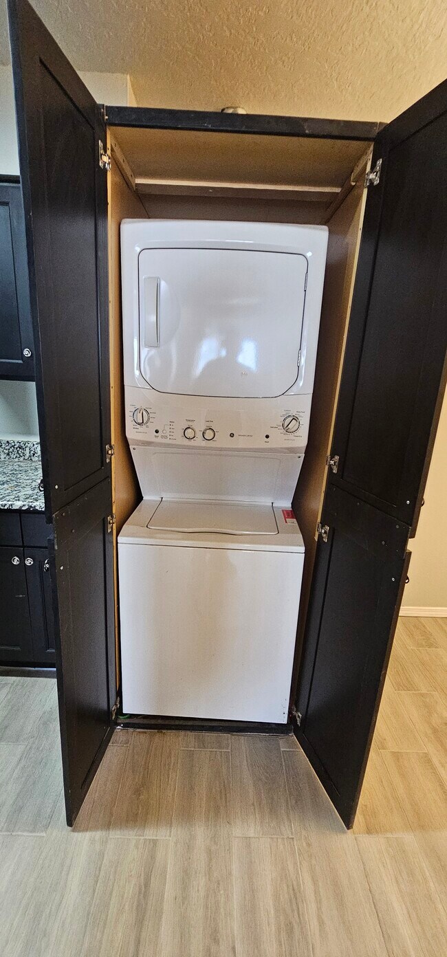 Building Photo - 1508 Opossum Cir