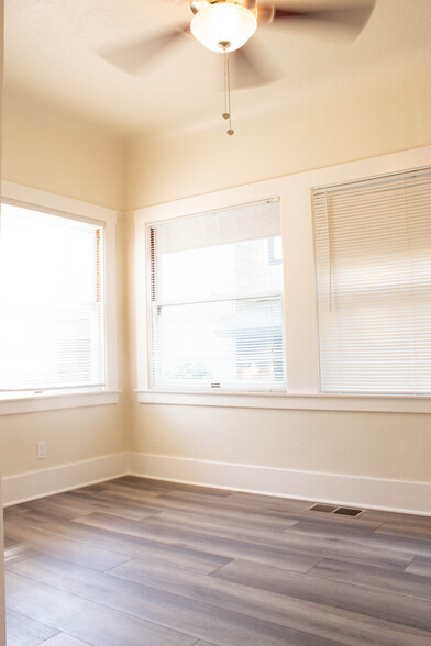 Bedroom - 2522 Capitol Ave