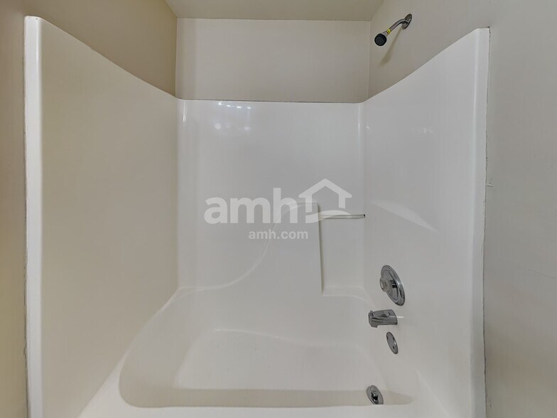 Building Photo - 1172 Cumberland Creek Way SW