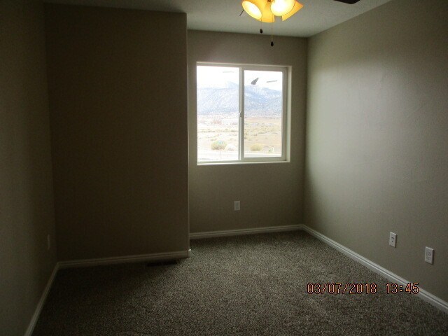 Building Photo - **Move-In Discount!** 3 Bedroom 2.5 - Twin Home in Gemini Meadows