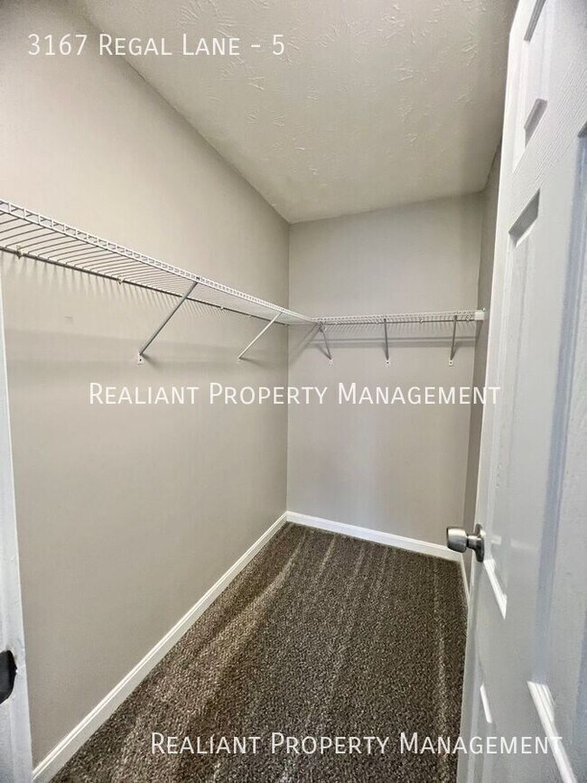 Building Photo - 3167 Regal Ln