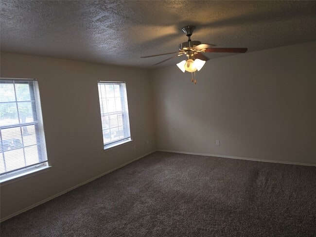 Building Photo - 19602 Cotton Creek Dr