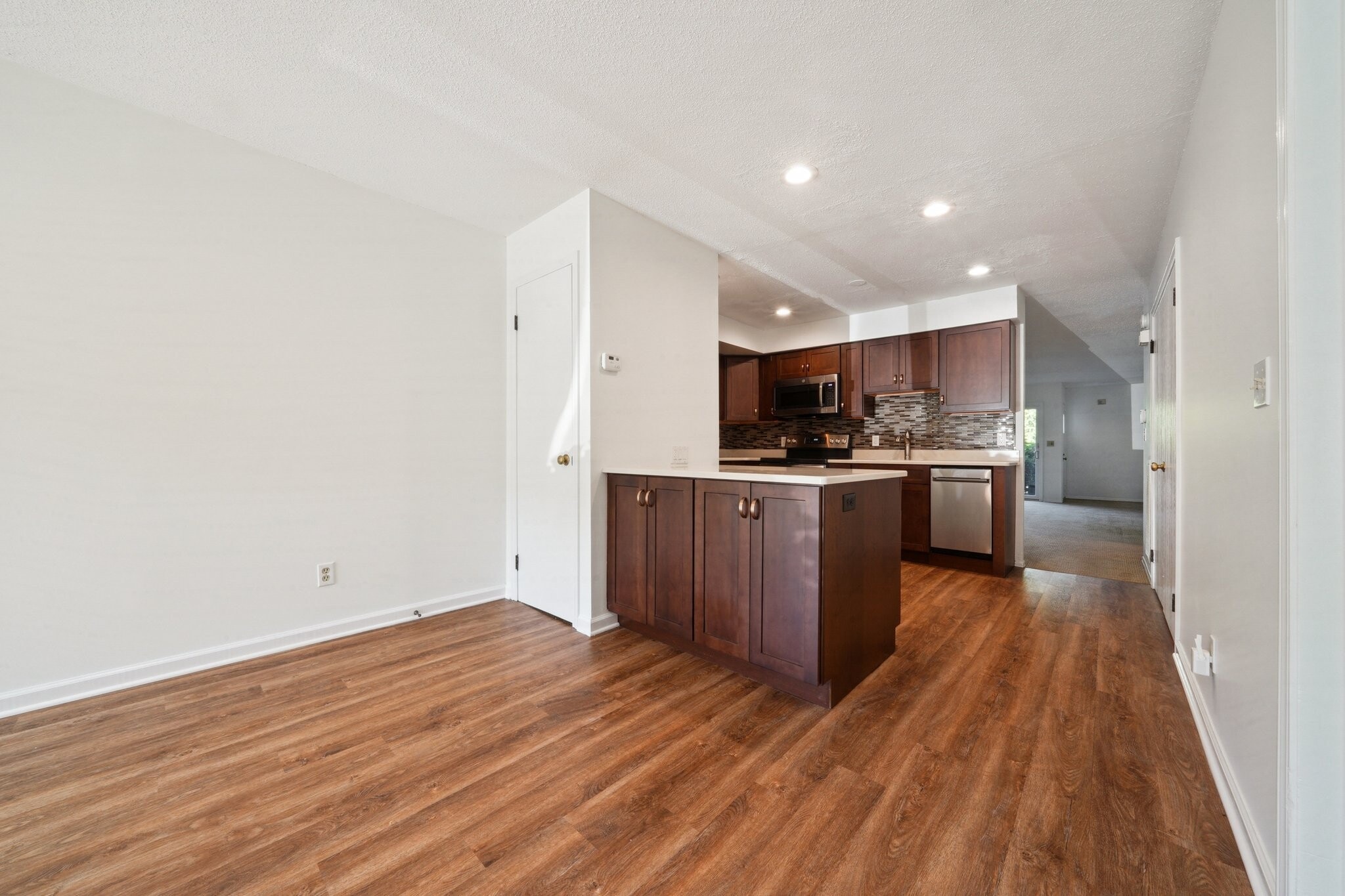 Building Photo - 61 Seaview Ave