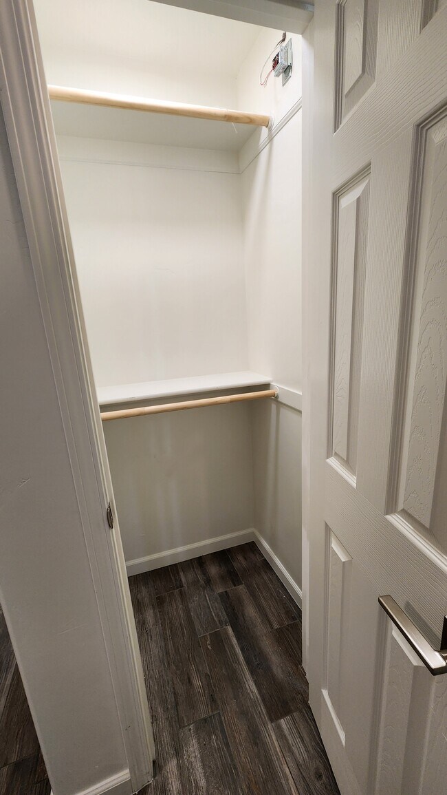 Building Photo - 1659 Bullard Ave.