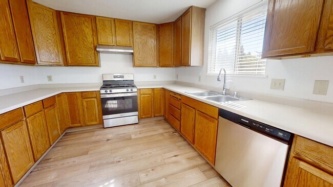 Building Photo - 1420 Slater Street