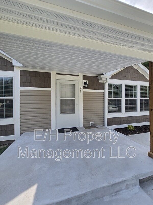 Building Photo - 501 S Edwards Ave