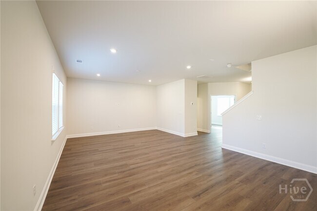 Building Photo - 112 MONTEREY Lp