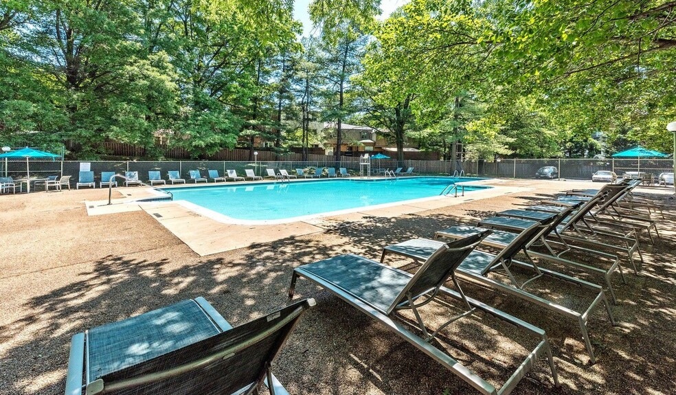 Merrill House Apartments 210 E Fairfax St Falls Church VA 22046