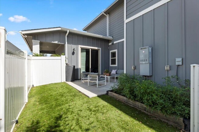 Building Photo - 8000 Mellencamp Dr