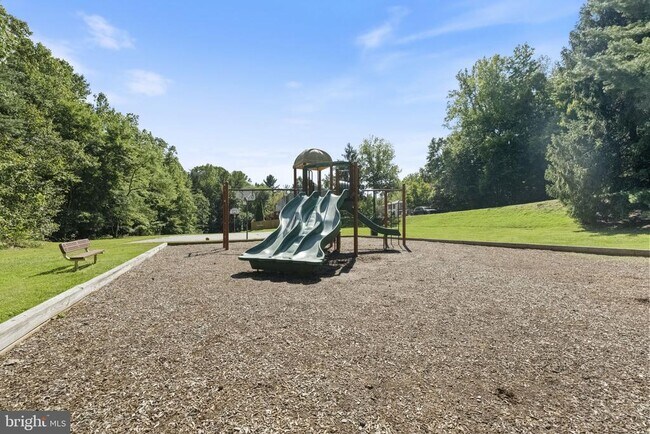 Building Photo - 7406 Golden Horseshoe Ct