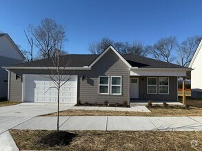 Building Photo - Lovely New Home in Old Hickory