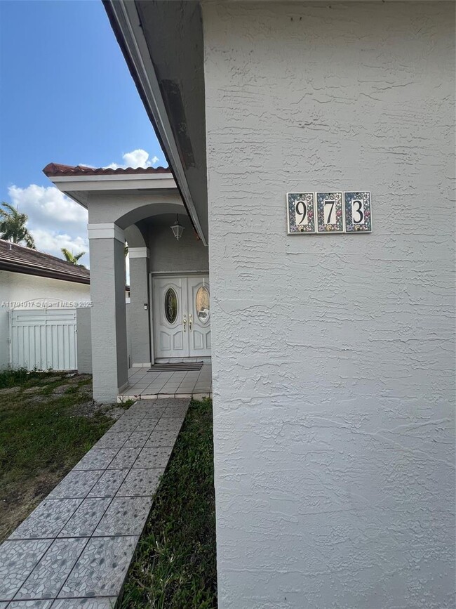 Building Photo - 973 NW 132nd Ave W