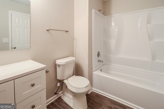 Building Photo - 2626 Del Ridge Dr