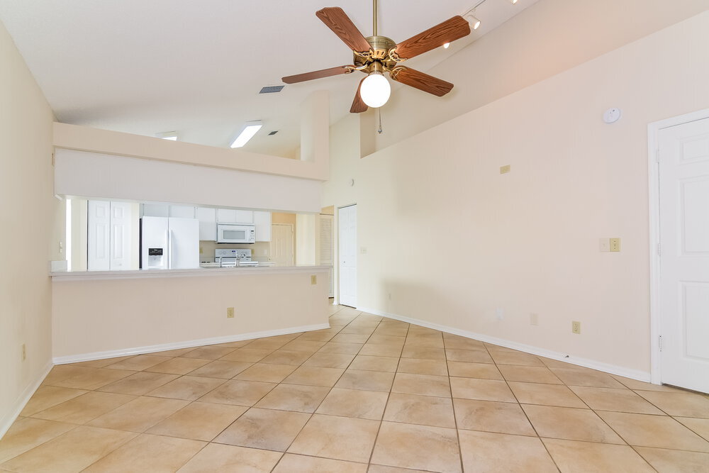 Building Photo - 8719 Exposition Dr